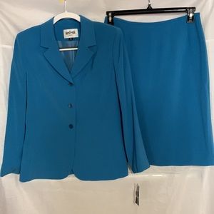 KASPER Neptune Mikado Jacket/Skirt Set, Size 10P NWT MAKE AN OFFER!!!